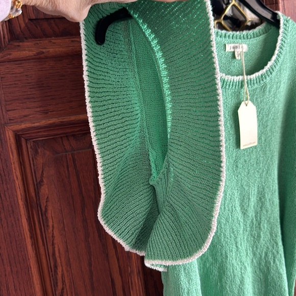 Jodifl Green Ruffle Sleeve Top - Picture 5 of 5